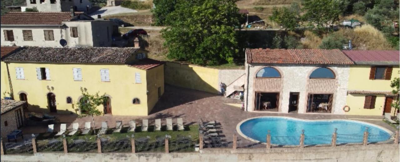 Country House Le Vedute Треві Екстер'єр фото